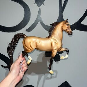 BREYER HORSE